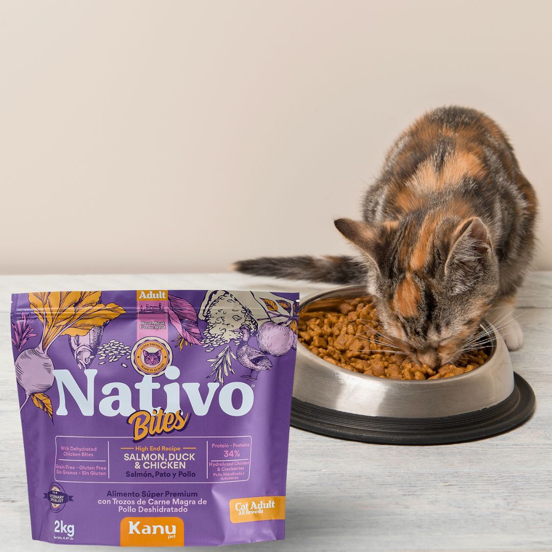 Alimento seco Nativo Bites Salmón, Pato y Pollo Kanu Pet para Gato Adulto