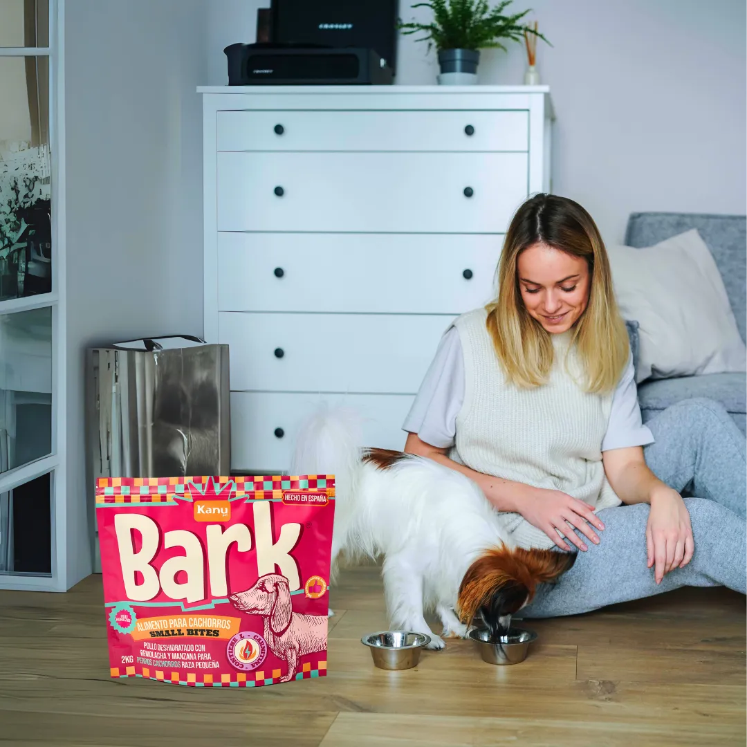 Alimento seco Bark Small Bites Pollo Kanu Pet para Perros Cachorros Razas Pequeñas